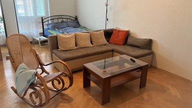 Pronájem pěkného bytu 3+kk v cihlovém domě v Malšovicích - Hradec Králové