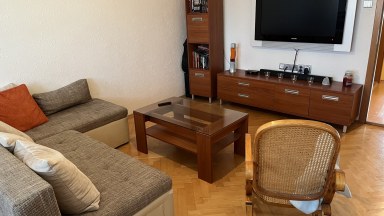 Pronájem pěkného bytu 3+kk v cihlovém domě v Malšovicích - Hradec Králové