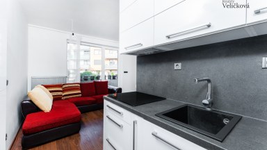 Prodej krásného vybaveného bytu 2+kk v novostavbě v Hradci Králové - Malšovicích