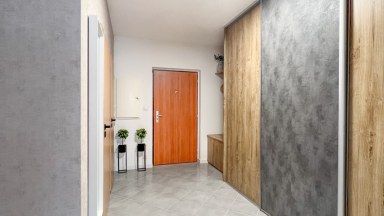 Prodej luxusního bytu 2+kk s prostorným balkonem v Pardubicích - Labský Palouk