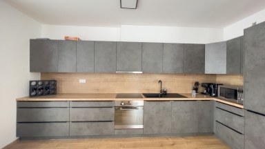 Prodej luxusního bytu 2+kk s prostorným balkonem v Pardubicích - Labský Palouk