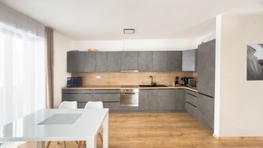 Prodej luxusního bytu 2+kk s prostorným balkonem v Pardubicích - Labský Palouk