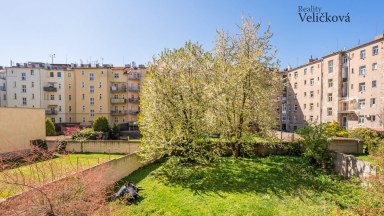 Kouzelný podkrovní byt 3+kk v centru města Hradce Králové - ulice Čelakovského