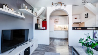 Kouzelný podkrovní byt 3+kk v centru města Hradce Králové - ulice Čelakovského
