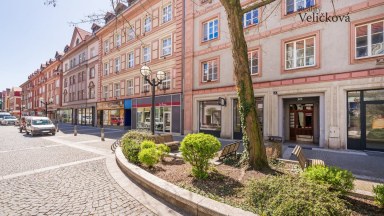Kouzelný podkrovní byt 3+kk v centru města Hradce Králové - ulice Čelakovského