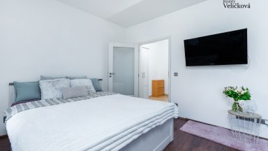 Pronájem krásného, vybaveného  bytu 2+kk v ulici A. Petrofa