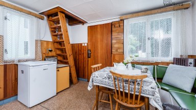 Prodej krásné zděné chaty v kouzelném prostředí u lesa, Hradec Králové - Divec