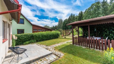 Prodej krásné zděné chaty v kouzelném prostředí u lesa, Hradec Králové - Divec