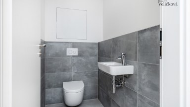 Prodej krásného bytu 3+kk se dvěma prostornými balkony a sklepem v nově vznikající rezidenci Zahálka