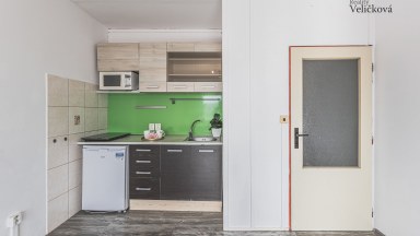 Prodej pěkného bytu 1+kk v Hradci Králové - ulice Brožíkova (Moravské Předměstí)