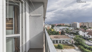 Prodej pěkného bytu 1+kk v Hradci Králové - ulice Brožíkova (Moravské Předměstí)