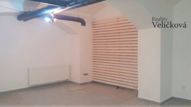 Pronájem nebytových prostor v centru Hradce Králové ulice Československé armády