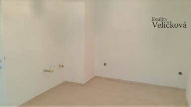 Pronájem nebytových prostor v centru Hradce Králové ulice Československé armády