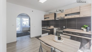 Prodej pěkného řadového domu 6+1 se zahradou 340m v Albrechticích nad Orlicí