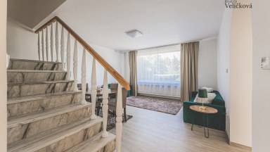 Prodej pěkného řadového domu 6+1 se zahradou 340m v Albrechticích nad Orlicí