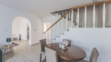 Prodej pěkného řadového domu 6+1 se zahradou 340m v Albrechticích nad Orlicí