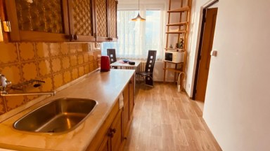 Pronájem vybaveného bytu 2+1 v Hradci Králové v ulici Štefánikova