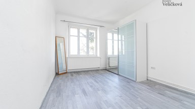Prodej zděného, velmi prostorného bytu 3+1 v Hradci Králové - Věkoše