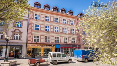 Pronájem podkrovního bytu 3+kk v centru města Hradce Králové - ulice Čelakovského