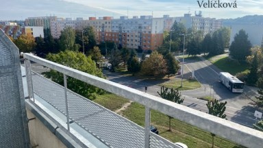 Pronájem prostorného bytu  1+1 s terasou v novostavbě v Hradci Králové - Labská Louka