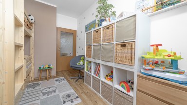 Prodej úchvatného nového bytu 3+1 s terasou a krytým garážovým stáním, v ulici Stromová, Pardubice