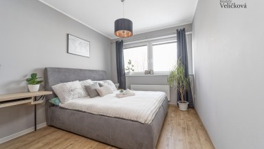 Prodej úchvatného nového bytu 3+1 s terasou a krytým garážovým stáním, v ulici Stromová, Pardubice