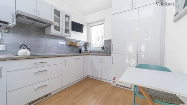 Prodej úchvatného nového bytu 3+1 s terasou a krytým garážovým stáním, v ulici Stromová, Pardubice