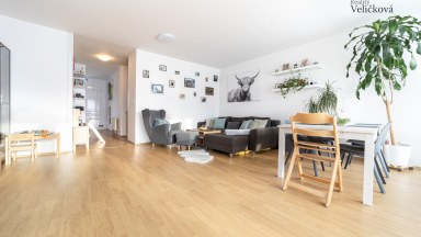 Prodej úchvatného nového bytu 3+1 s terasou a krytým garážovým stáním, v ulici Stromová, Pardubice