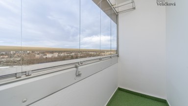 Prodej pěkného bytu 3+1 se zasklenou lodžií a balkonem - 63 m2,  v ulici Severní, Hradec Králové 