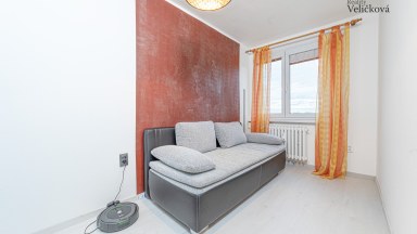 Prodej pěkného bytu 3+1 se zasklenou lodžií a balkonem - 63 m2,  v ulici Severní, Hradec Králové 