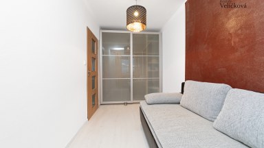 Prodej pěkného bytu 3+1 se zasklenou lodžií a balkonem - 63 m2,  v ulici Severní, Hradec Králové 