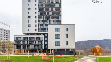 Prodej krásného bytu 2+kk s prostorným balkonem a sklepem v nově vznikající rezidenci Zahálka