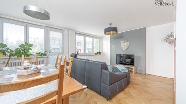 Prodej velmi pěkného rodinného řadového domu V Hradci Králové - Svobodné Dvory