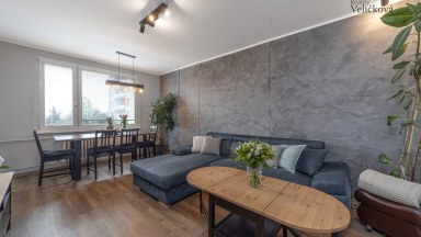 Prodej krásného bytu 3+1 po rekonstrukci v oblíbené městské části Hradce Králové - Věkoše