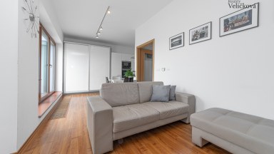 Prodej jedinečného bytu 1+kk s terasou v novostavbě na Labském Palouku v Pardubicích