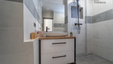 Prodej krásného bytu 1+kk po rekonstrukci v ulici Brožíkova v Hradci Králové