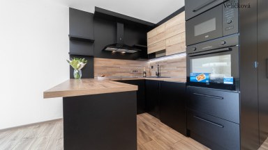 Prodej krásného bytu 1+kk po rekonstrukci v ulici Brožíkova v Hradci Králové