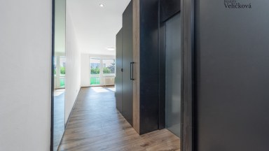 Prodej krásného bytu 1+kk po rekonstrukci v ulici Brožíkova v Hradci Králové