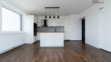 Pronájem nádherného bytu 3+kk  v novostavbě s terasou v Hradci Králové - Farářství