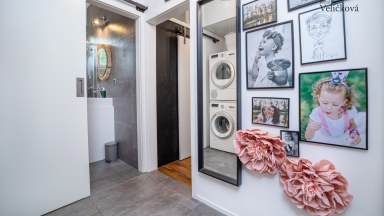 Prodej krásného zrekonstruovaného bytu 2+1 v centru Hradce Králové - Okružní ulice