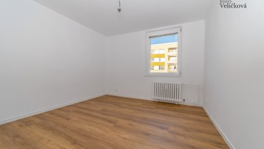 Prodej krásného, nově zrekonstruovaného družstevního bytu 3+1 v ul. M. Horákové, Hradec Králové