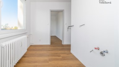 Prodej krásného, nově zrekonstruovaného družstevního bytu 3+1 v ul. M. Horákové, Hradec Králové