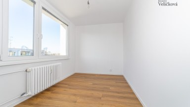 Prodej krásného, nově zrekonstruovaného družstevního bytu 3+1 v ul. M. Horákové, Hradec Králové