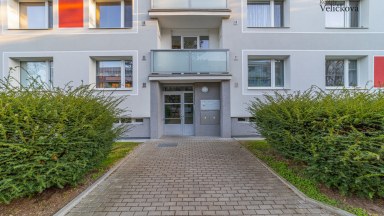 Prodej krásného, nově zrekonstruovaného družstevního bytu 3+1 v ul. M. Horákové, Hradec Králové