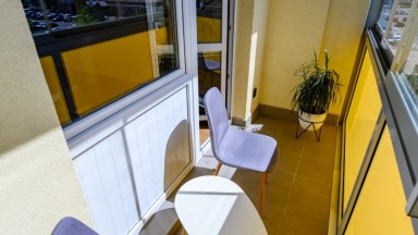 Pronájem luxusního bytu 1+kk se zasklenou lodžií v Hradci Králové - Moravské Předměstí