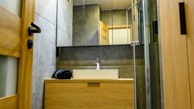 Pronájem luxusního bytu 1+kk se zasklenou lodžií v Hradci Králové - Moravské Předměstí