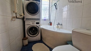 Pronájem pěkného bytu 3+kk v Hradci Králové - ulice Gagarinova