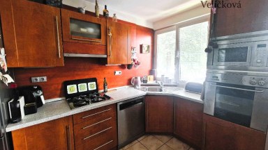 Pronájem pěkného bytu 3+kk v Hradci Králové - ulice Gagarinova
