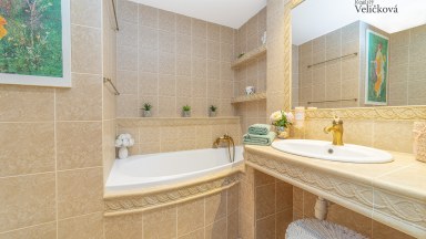 Nádherně zrekonstruovaný byt 1+1 s balkonem v Hradci Králové - Moravské Př. - ul. Pod Zámečkem