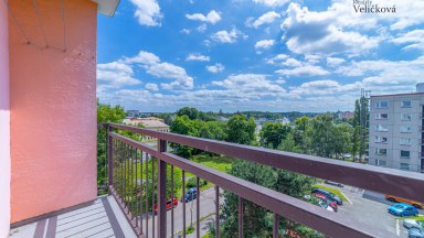 Nádherně zrekonstruovaný byt 1+1 s balkonem v Hradci Králové - Moravské Př. - ul. Pod Zámečkem